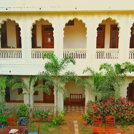 Banana Hostel Pushkar Exterior photo