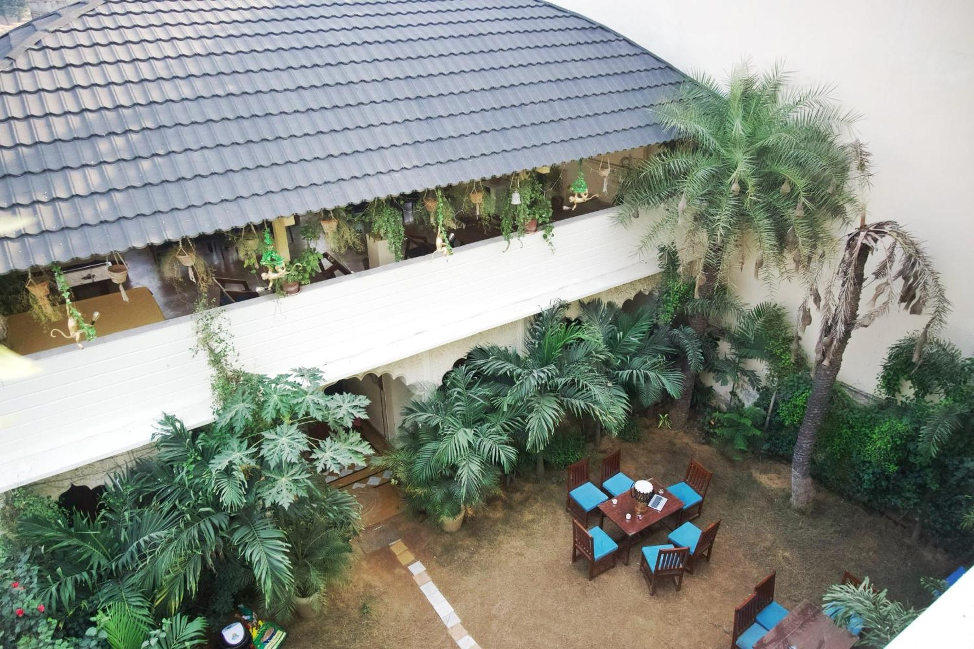 Banana Hostel Pushkar Exterior photo
